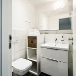 Apartment Prora - Ferienwohnung mit Terrasse, Meerblick und Waschmaschine - Hygge